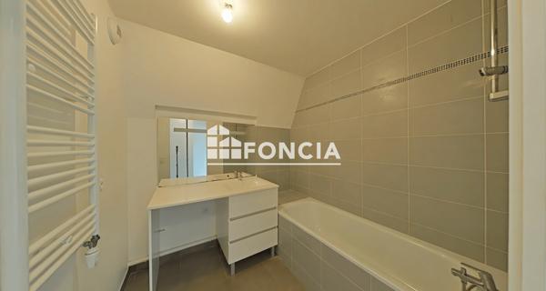 Location Appartement 4 pièces 81.4 m² - Montmorency 95160