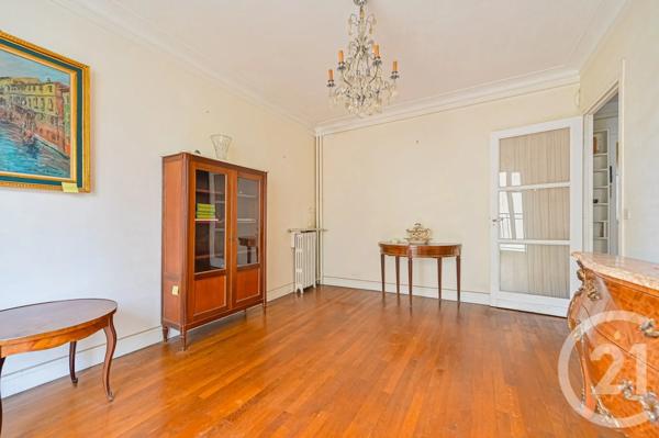 Appartement F2 à vendre  2 pièces - 45,88 m 2   PARIS  - 75016