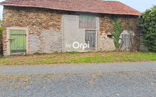 Maison à vendre    4 pièces •  Saint-Pierre-le-Bost