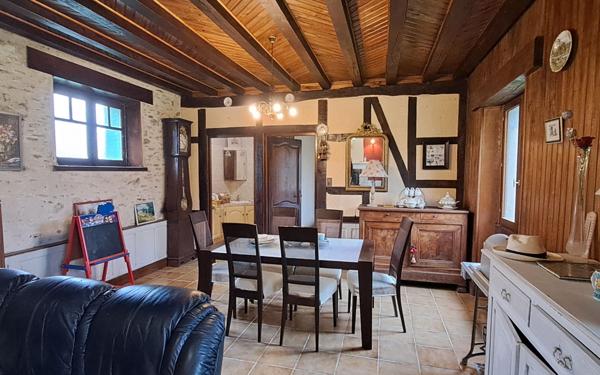 Maison à vendre    4 pièces •  Saint-Pierre-le-Bost