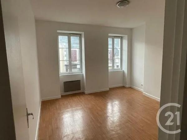 Maison à vendre  4 pièces - 110 m 2   SANCOINS  - 18