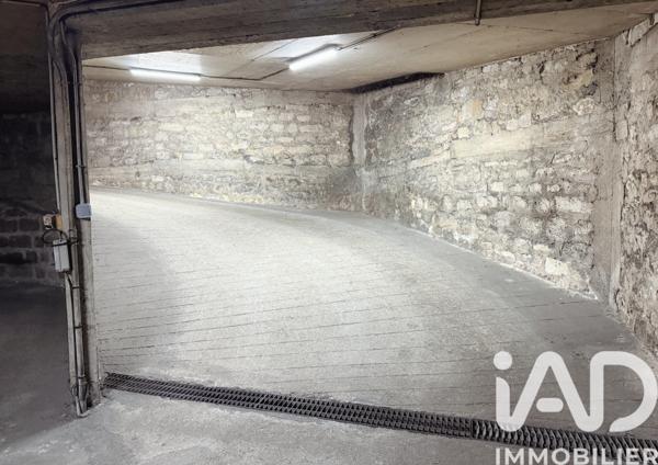 Parking à vendre 10 m² Paris 11