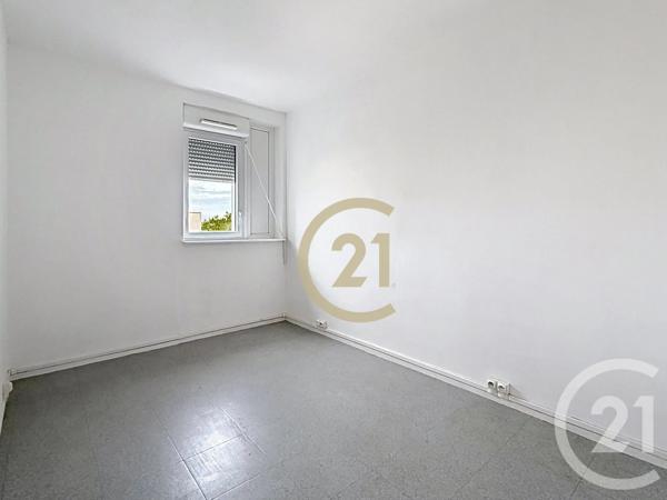 Appartement F3 à vendre  3 pièces - 55,67 m 2   VIRY CHATILLON  - 91