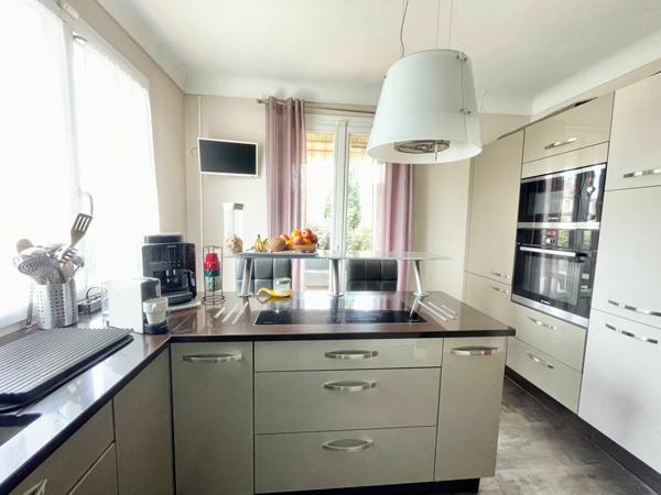 Maison à vendre    7 pièces •  Gardonne