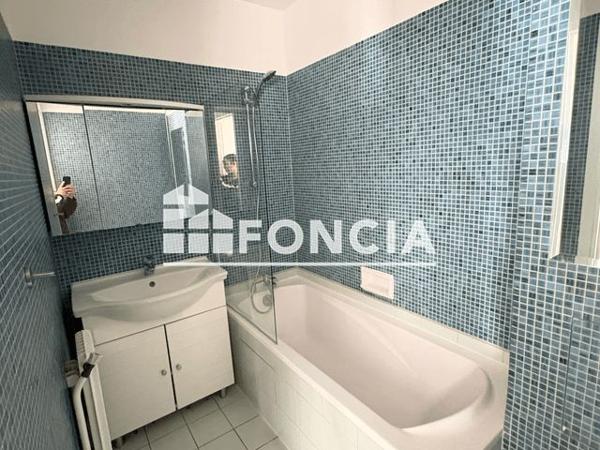 Location Appartement 3 pièces 59.65 m² - 34 RUE DAREAU Paris 75014