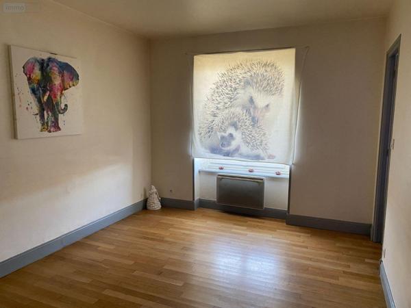 Immeuble de rapport à vendre à Mauriac dans le Cantal (15200), ref : 15060/1063