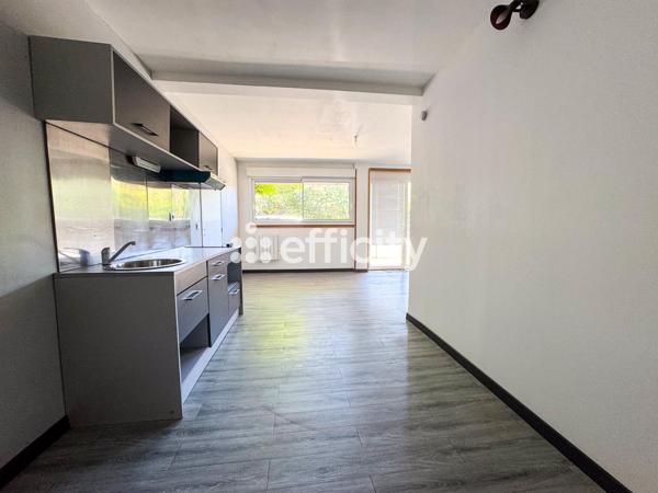 Maison 9 pièces - 182 m² Exclusivité efficity