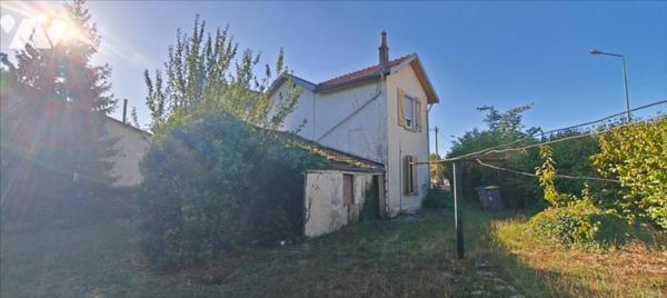 Besançon, secteur Trépillot, zone artisanale, maison de 129 m² sur 895 m²