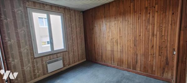 Besançon, secteur Trépillot, zone artisanale, maison de 129 m² sur 895 m²