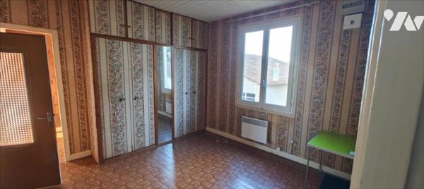 Besançon, secteur Trépillot, zone artisanale, maison de 129 m² sur 895 m²