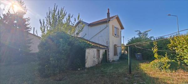 Besançon, secteur Trépillot, zone artisanale, maison de 129 m² sur 895 m²