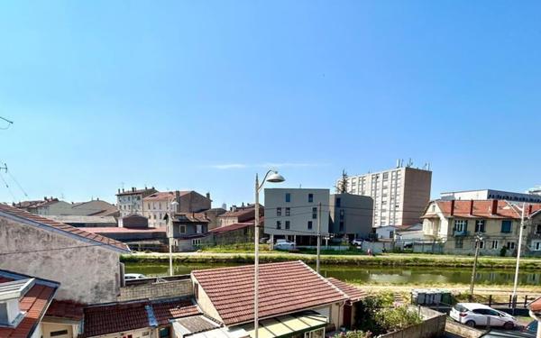 Appartement à vendre    1 pièce • 23 m2 Nancy