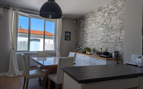 Appartement à vendre    4 pièces • 87,02 m2 Royan