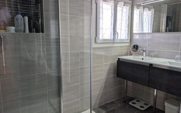 Appartement à vendre    4 pièces • 87,02 m2 Royan