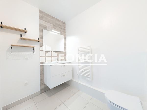 Location Appartement 2 pièces 44.09 m² - Mont Saint- Aignan 76130