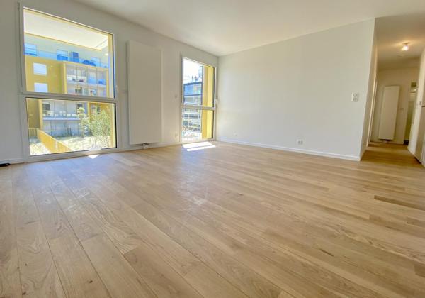 A LOUER APPARTEMENT T3 VANNES PORT