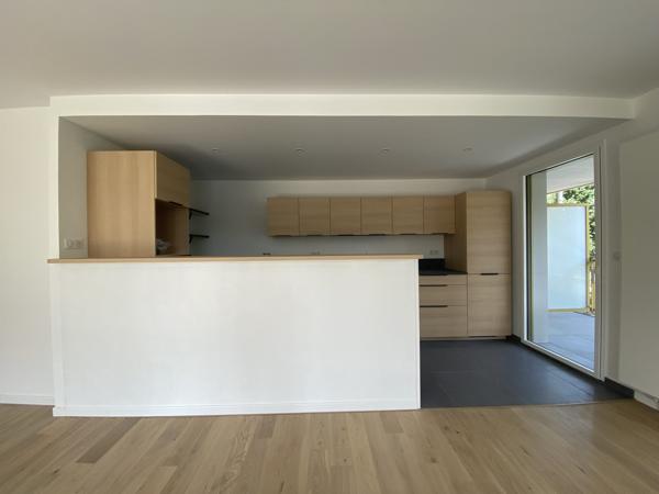 A LOUER APPARTEMENT T3 VANNES PORT