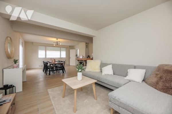 Villa rénovée de 211m² avec garage située dans le quartier QUENTOVIC proche plage et commerces