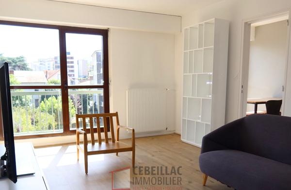 Dernier étage avec balcon et vue cathédrale - T5 de 100 m² avec garage