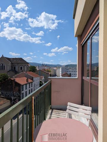 Dernier étage avec balcon et vue cathédrale - T5 de 100 m² avec garage