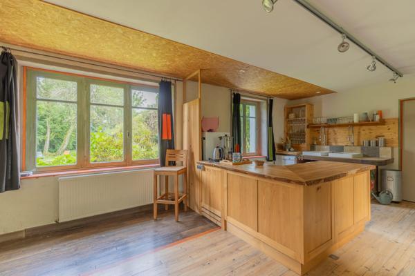 Ancien hôtel rénové avec gîtes à deux pas du lac de Pierre-Percée