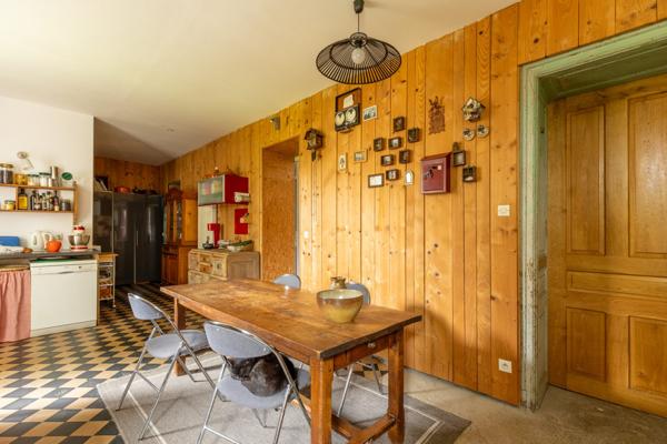 Ancien hôtel rénové avec gîtes à deux pas du lac de Pierre-Percée