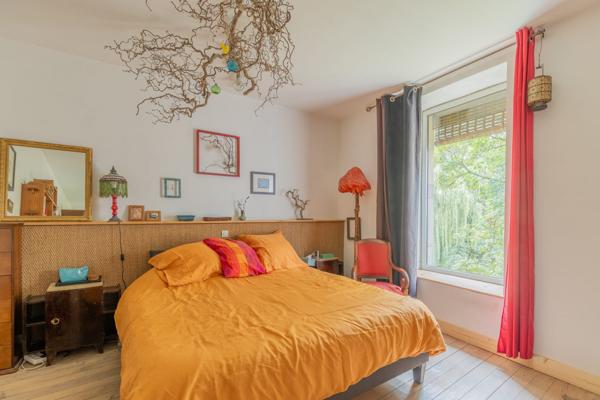 Ancien hôtel rénové avec gîtes à deux pas du lac de Pierre-Percée