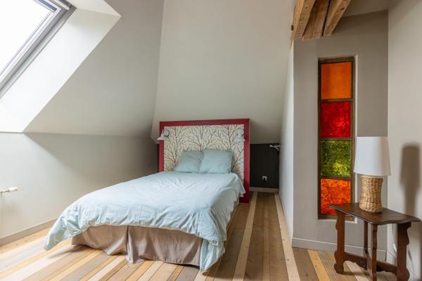 Ancien hôtel rénové avec gîtes à deux pas du lac de Pierre-Percée