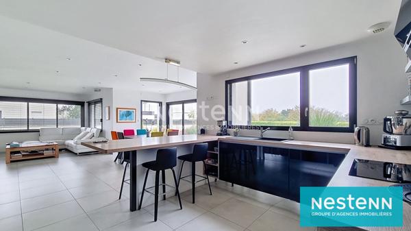 Maison contemporaine à vendre à Plaintel - 6 chambres, 150 m², sur 600 m² de jardin ! Très jolies prestations !