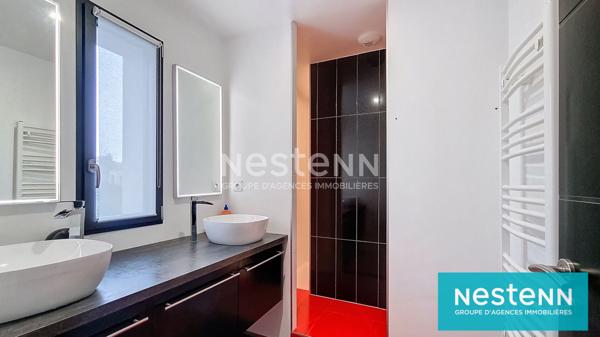 Maison contemporaine à vendre à Plaintel - 6 chambres, 150 m², sur 600 m² de jardin ! Très jolies prestations !