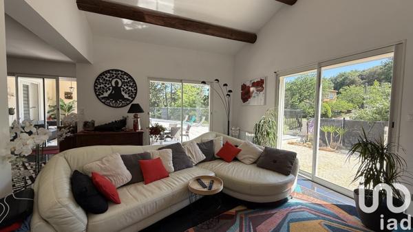 Maison 5 pièces de 144 m² à Bagnols-sur-Cèze (30200)