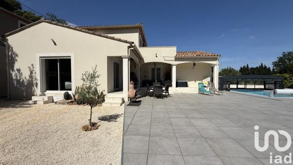 Maison 5 pièces de 144 m² à Bagnols-sur-Cèze (30200)