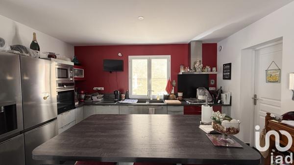 Maison 5 pièces de 144 m² à Bagnols-sur-Cèze (30200)