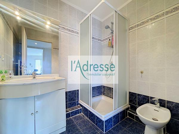 Appartement Antibes 3 pièce(s) 67.98 m2