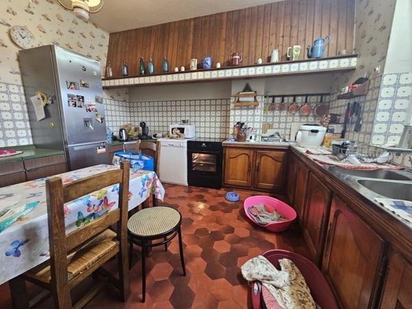 Maison  6 pièce(s)  4 chambre(s)  173 m²