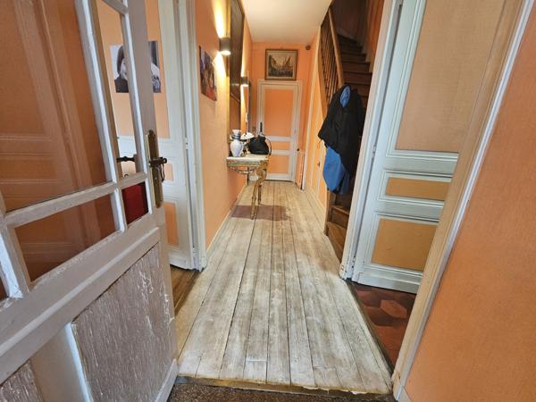 Maison  6 pièce(s)  4 chambre(s)  173 m²