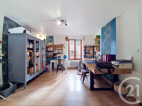 Appartement F5 à vendre  6 pièces - 145 m 2   VESOUL  - 70