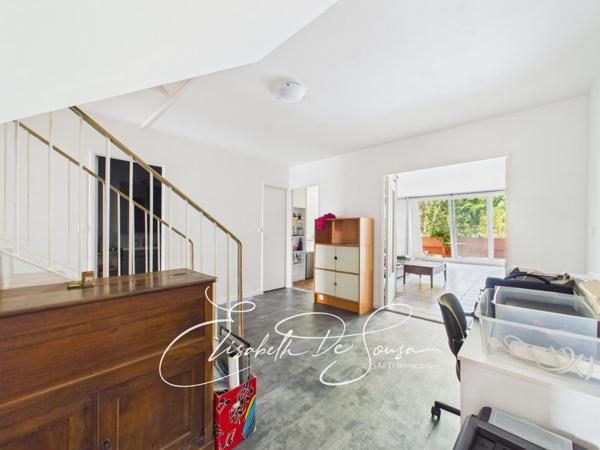 DUPLEX FAMILIAL AVEC BOX ET BALCON