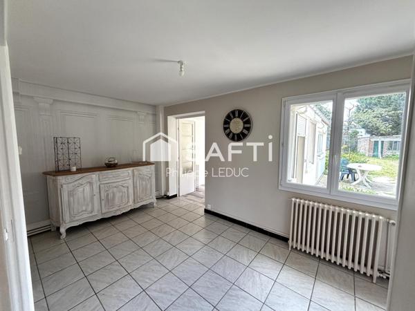 Maison semi mitoyenne avec garage - Beaux volumes !