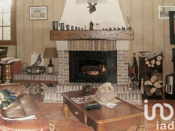 Maison traditionnelle 6 pièces de 120 m² à Foucarmont (76340)