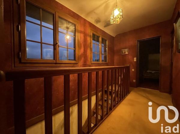 Maison traditionnelle 6 pièces de 120 m² à Foucarmont (76340)