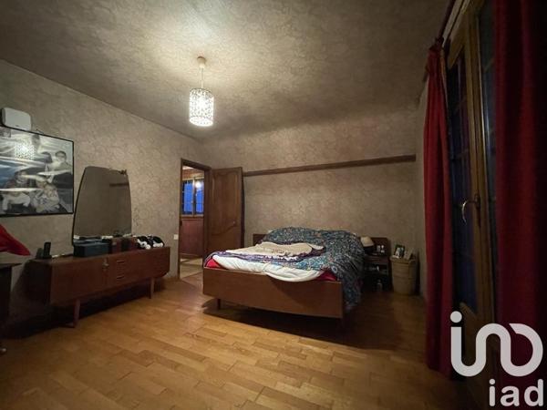 Maison traditionnelle 6 pièces de 120 m² à Foucarmont (76340)