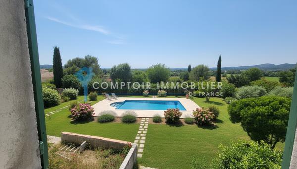Villa
                                                                                                                                                                                                                                                                                                                        7 pièce(s)                                                                                                                                                                                                          6 chambre(s)                                                                                                                                                                                                          218  m²