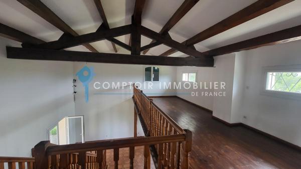Villa
                                                                                                                                                                                                                                                                                                                        7 pièce(s)                                                                                                                                                                                                          6 chambre(s)                                                                                                                                                                                                          218  m²