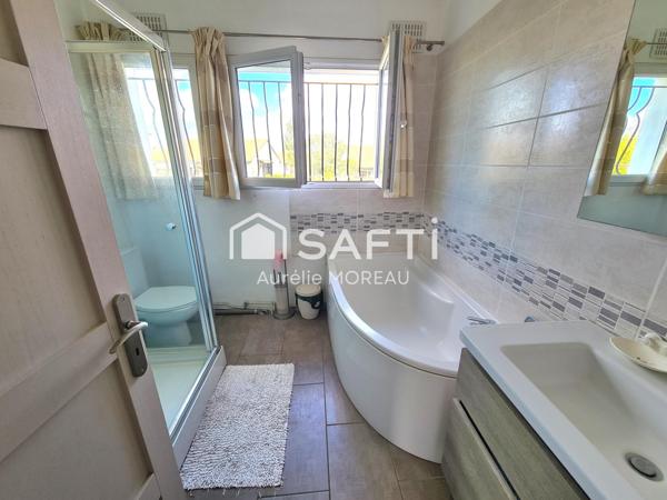 Maison 4ch belle terrasse extérieure grand jardin