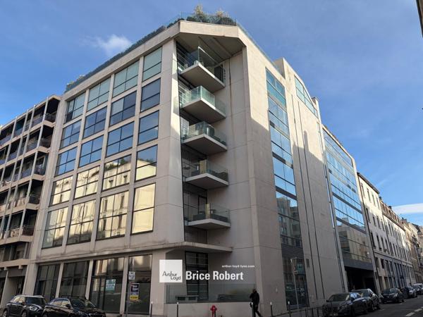 Bureaux à louer lumineux en location à Lyon 6ème avec accès transports