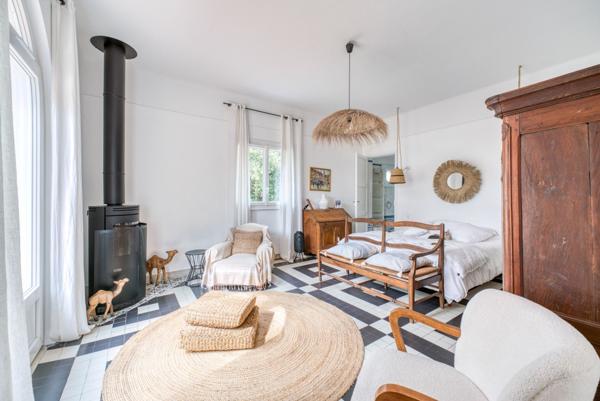 PROPRIETE UNIQUE PLEINE VUE MER AVEC ACCES DIRECT A LA PLAGE A VAUX SUR MER