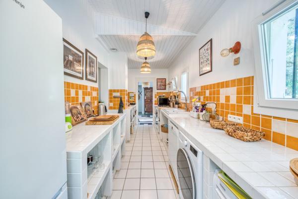 PROPRIETE UNIQUE PLEINE VUE MER AVEC ACCES DIRECT A LA PLAGE A VAUX SUR MER