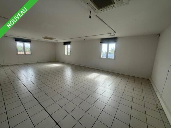 Bureaux à vendre à Guilherand-Granges avec garage et parkings privatifs