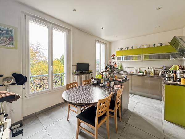 Maison de Prestige à Vendre à Rosny-sous-Bois